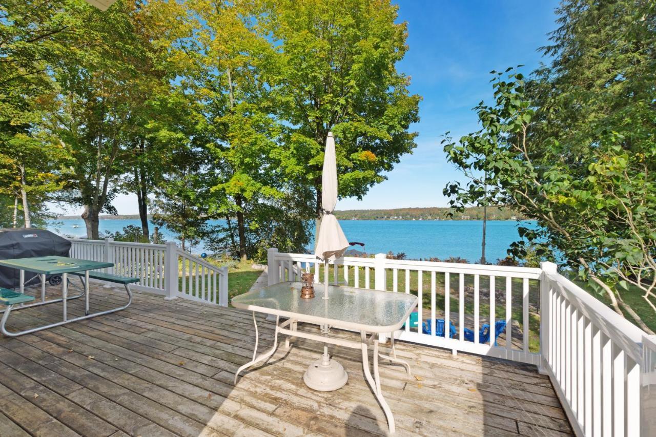 Walloon Lake Cottage Boyne City Esterno foto